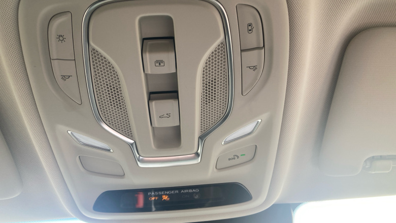 MG Hs 1.5 T-GDI Exclusive 5dr DCT Petrol Hatchback